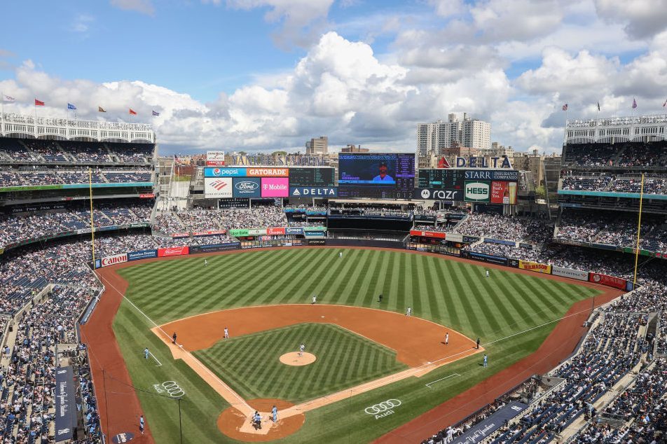 Toronto Blue Jays v New York Yankees