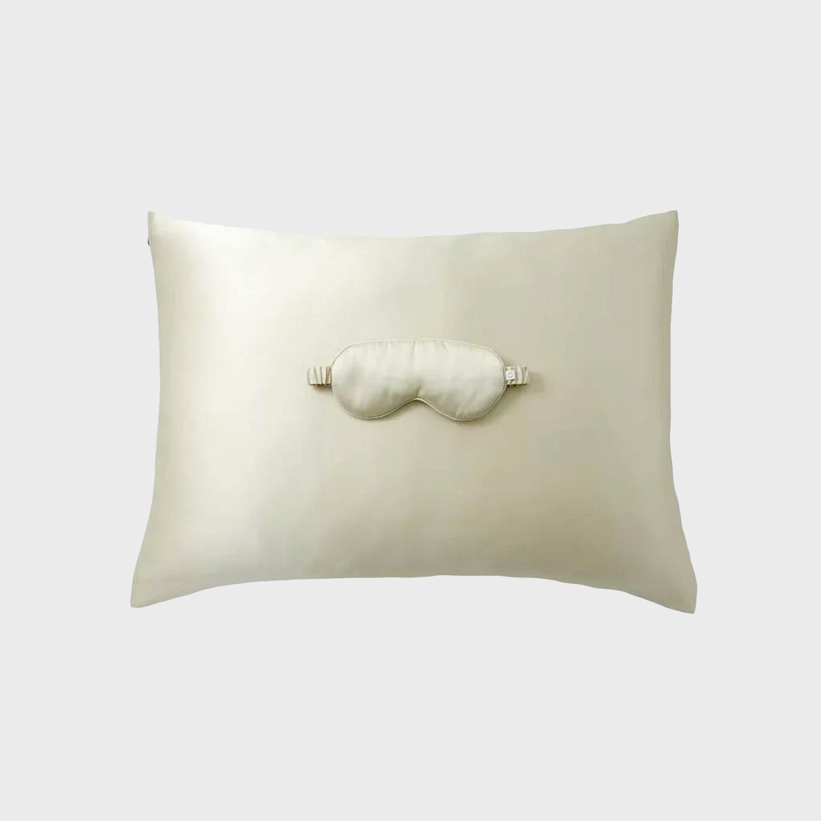 Rd Ecomm Silk Pillowcase And Sleep Mask Set Via Casper.com