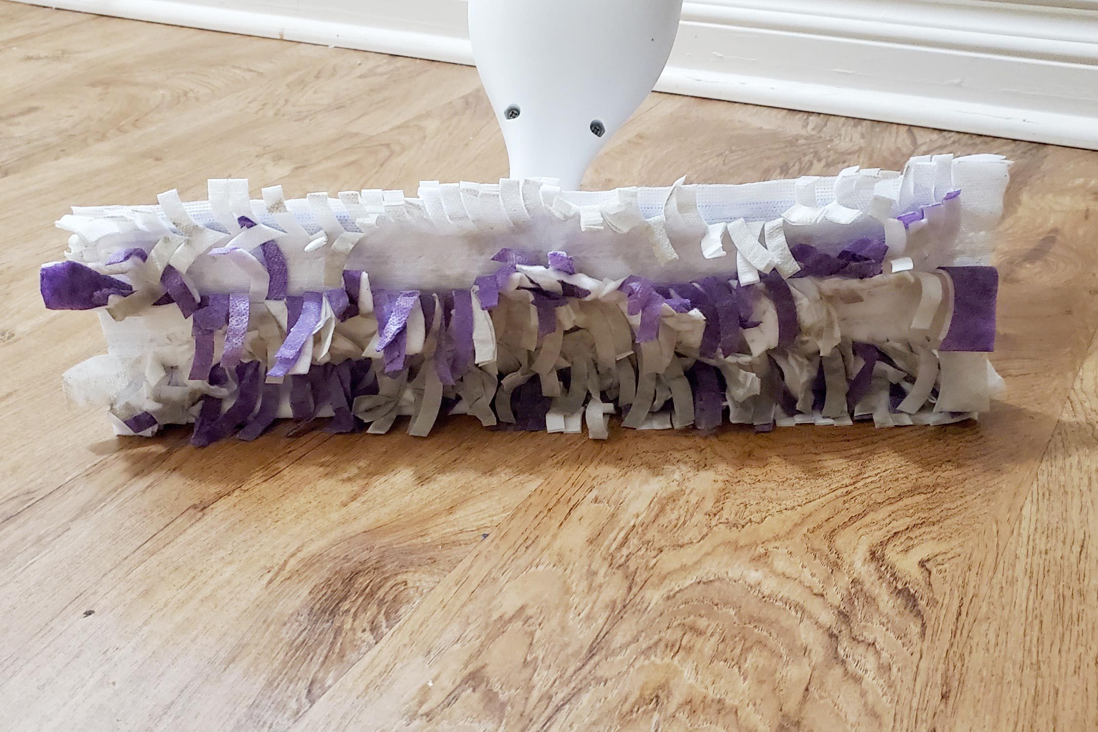 close up of the swiffer mop head