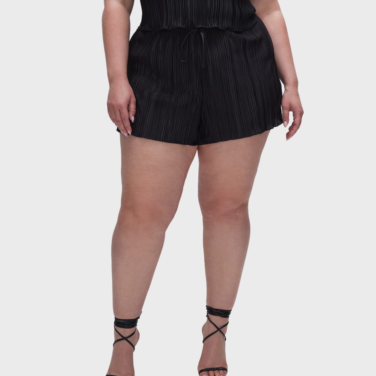 Good American Alwasys Fits Plissé Shorts