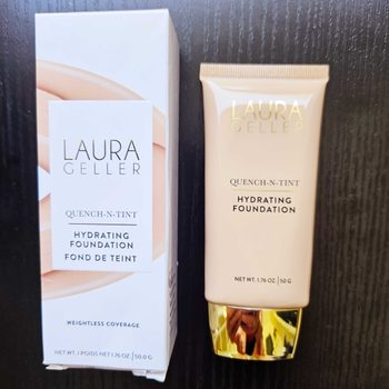 Laura Geller Quench N Tint Hydrating Foundation