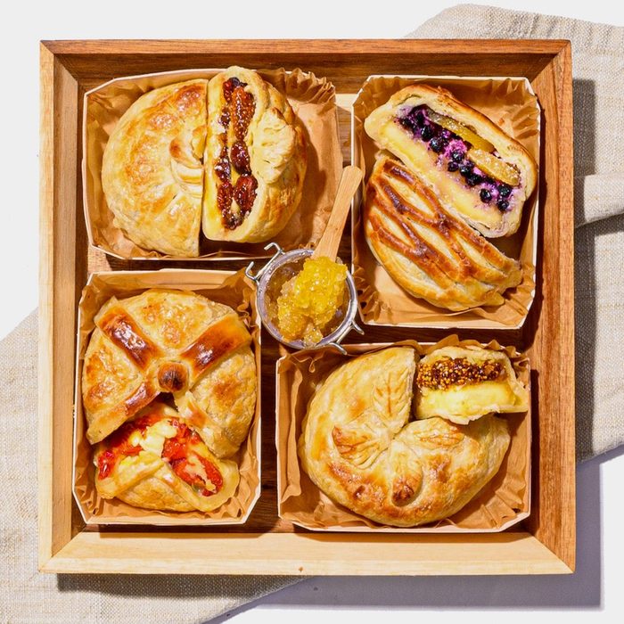 Boarderie Deluxe Arte Board & Baked Brie Feast