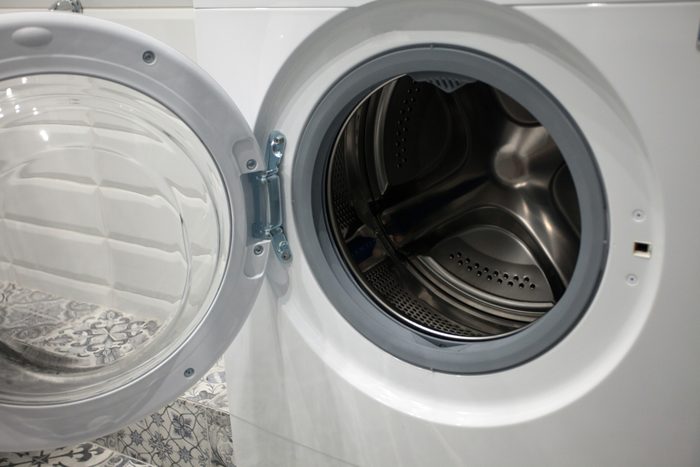 Empty washing machine