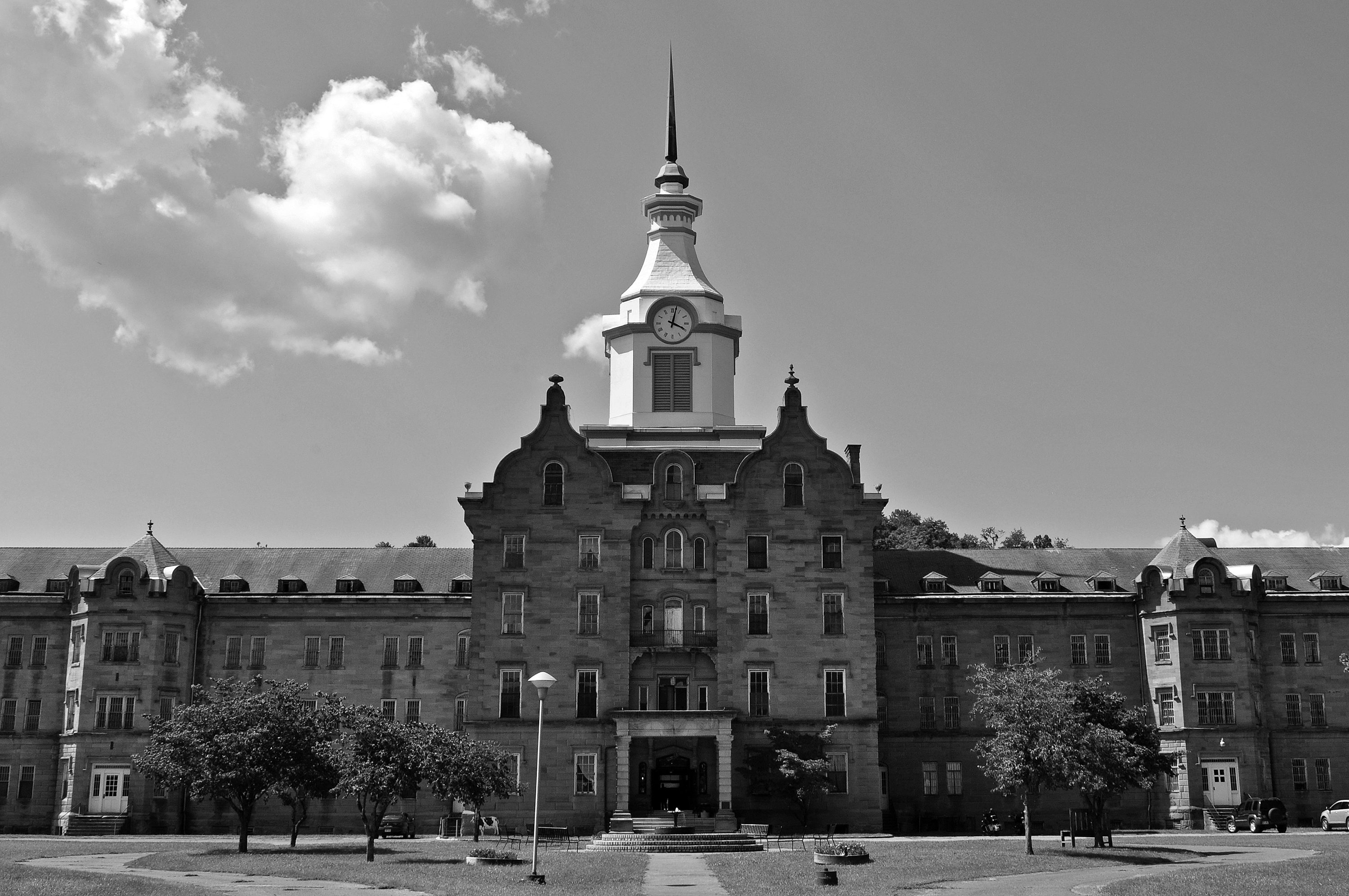 US-HISTORY-ASYLUM 1/26