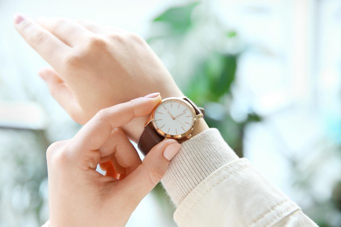 setting watch for daylight savings