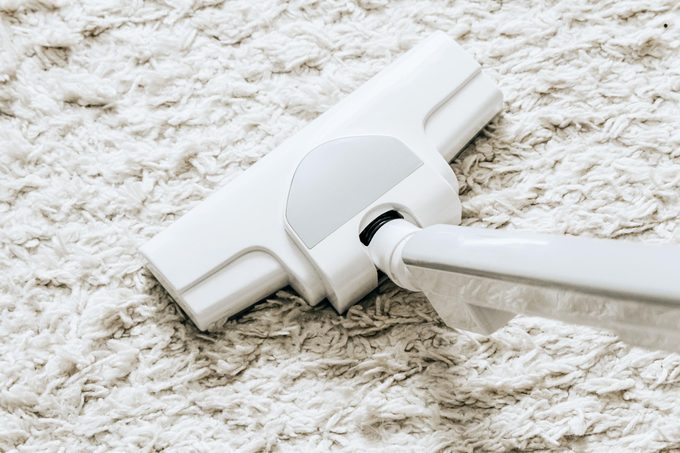 vacuum white arpet