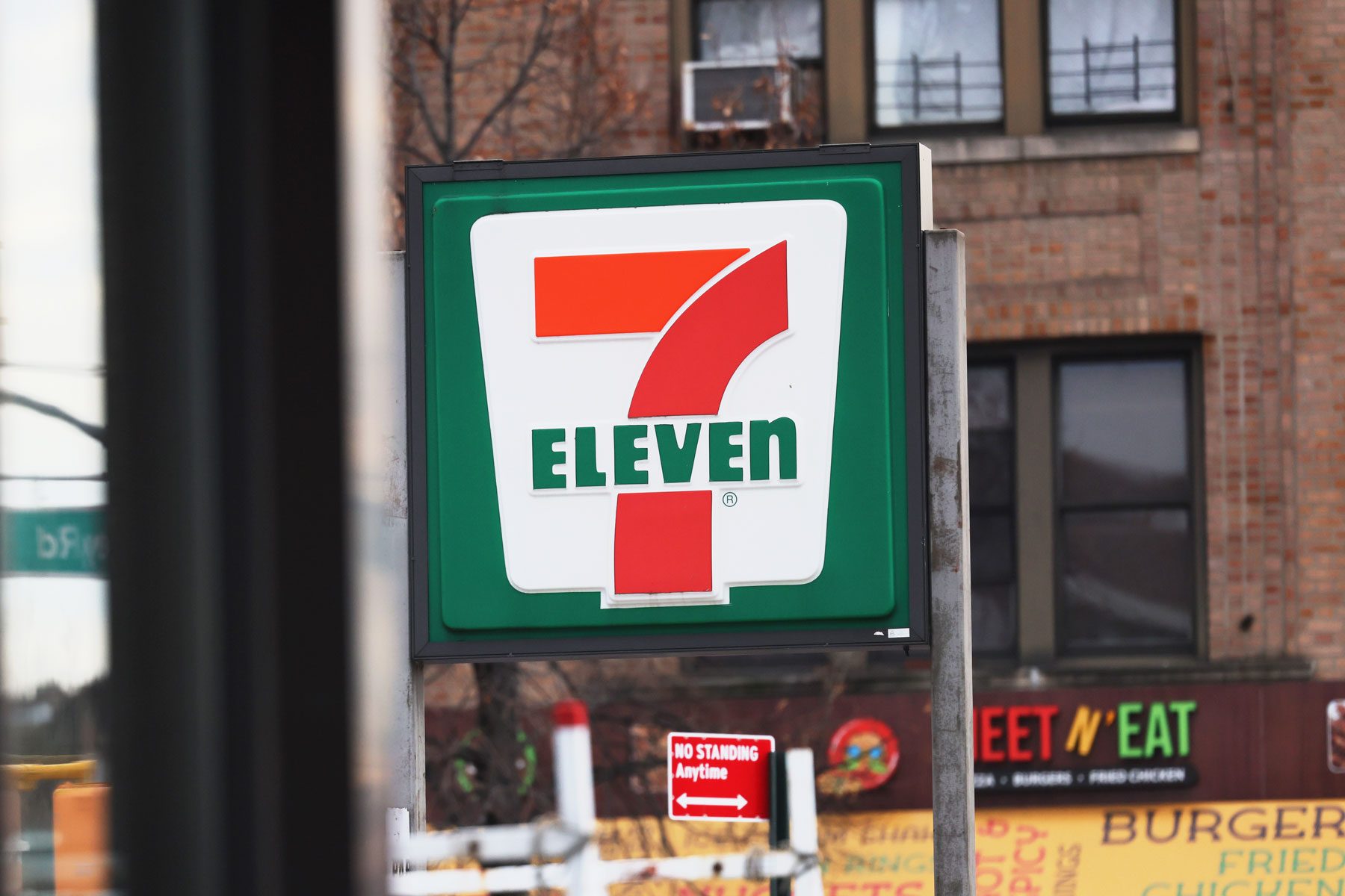 Seven eleven board on street