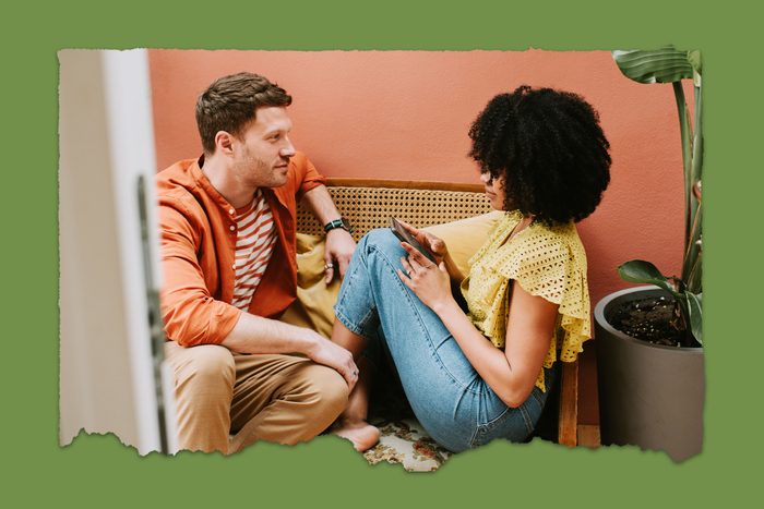 31 Relationship Deal Breakers For Men B Gettyimages 1391836638 Phubbing