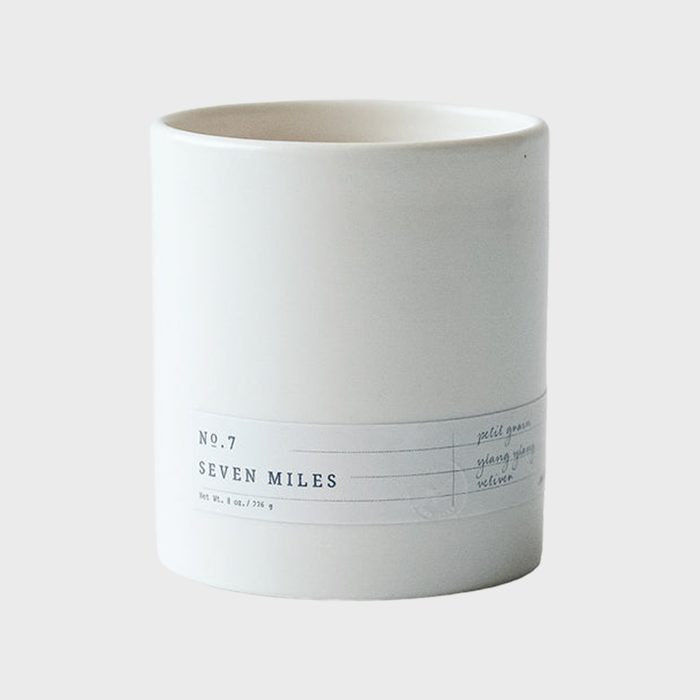 Aerangis No. 7 Seven Miles Scented Candle Ecomm Via Aerangis.com