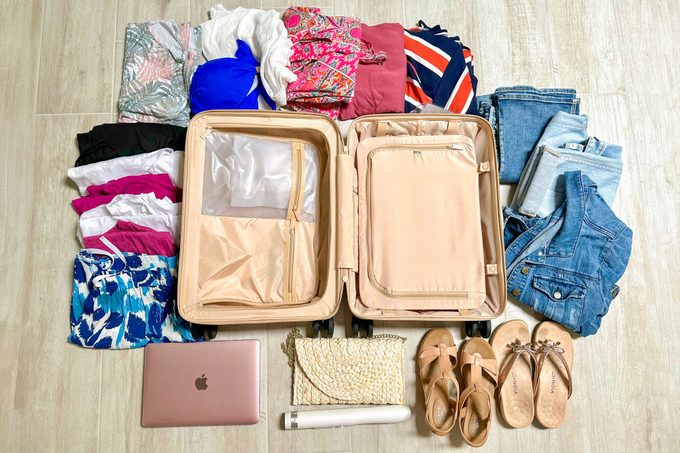 Béis Front Pocket Carry On test