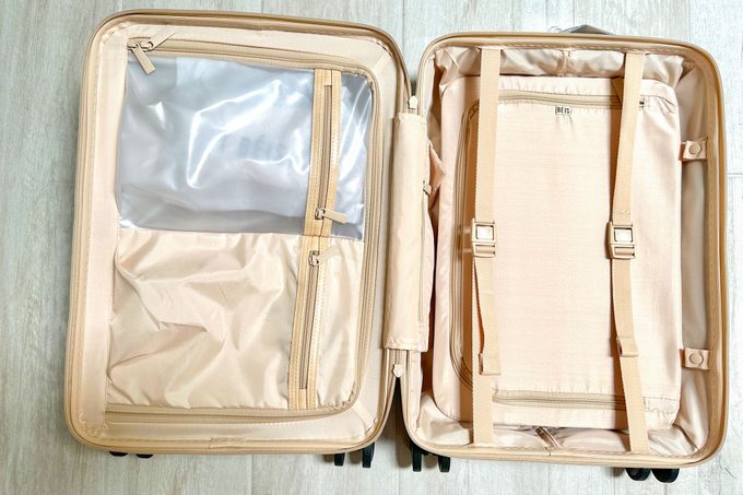 Béis Front Pocket Carry On Interior