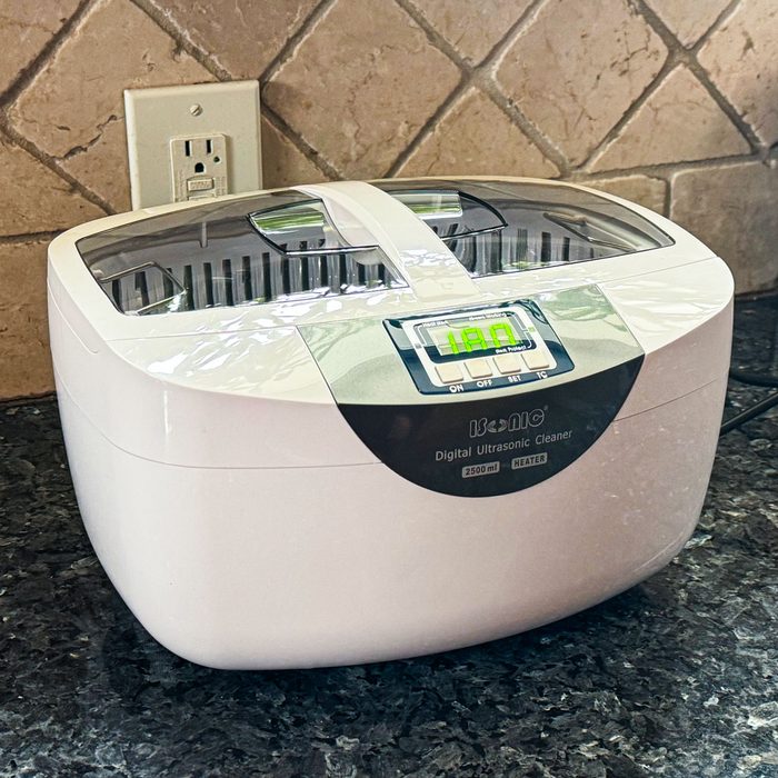 Isonic Commercial Ultrasonic Cleaner