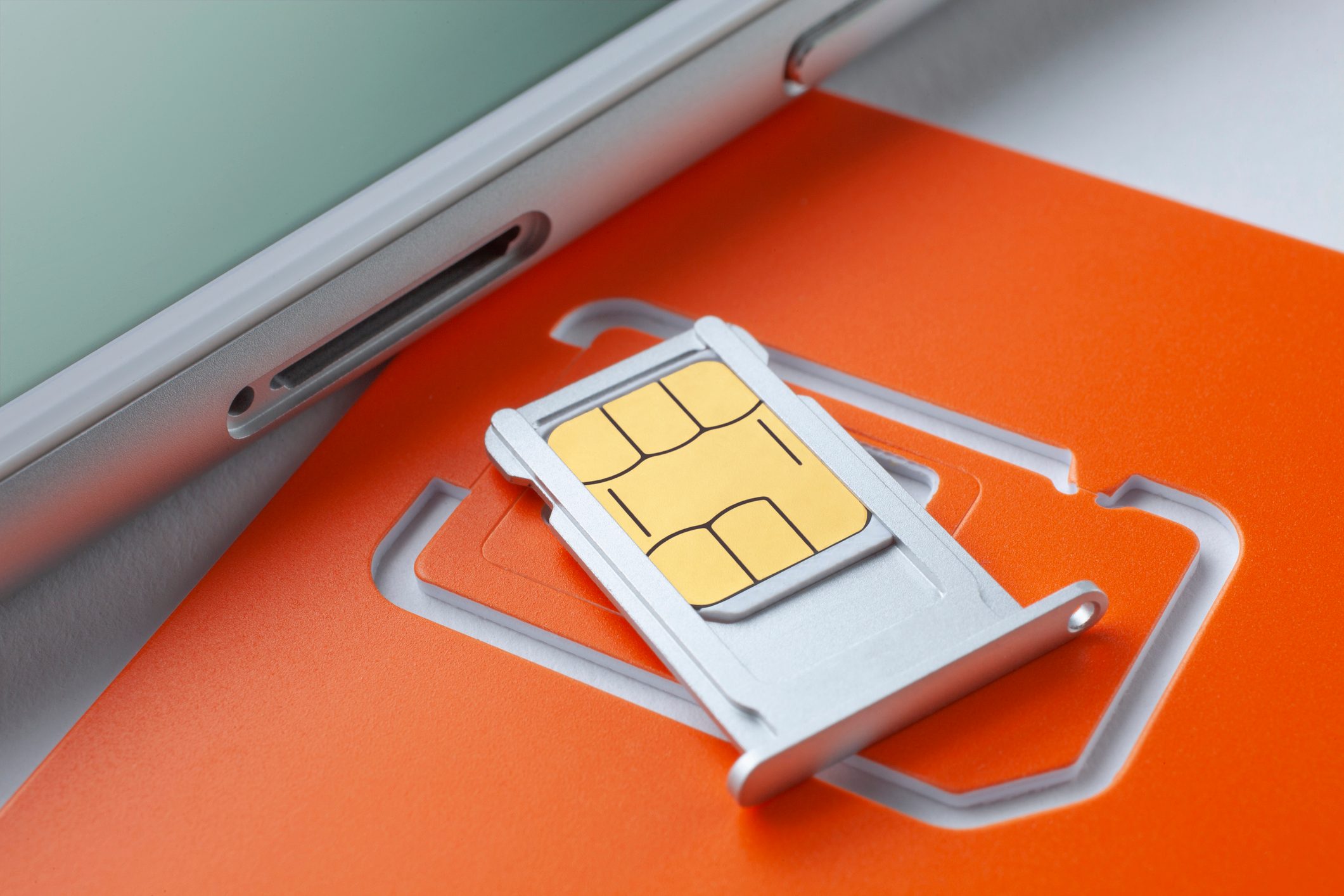 Sim card and smart phone