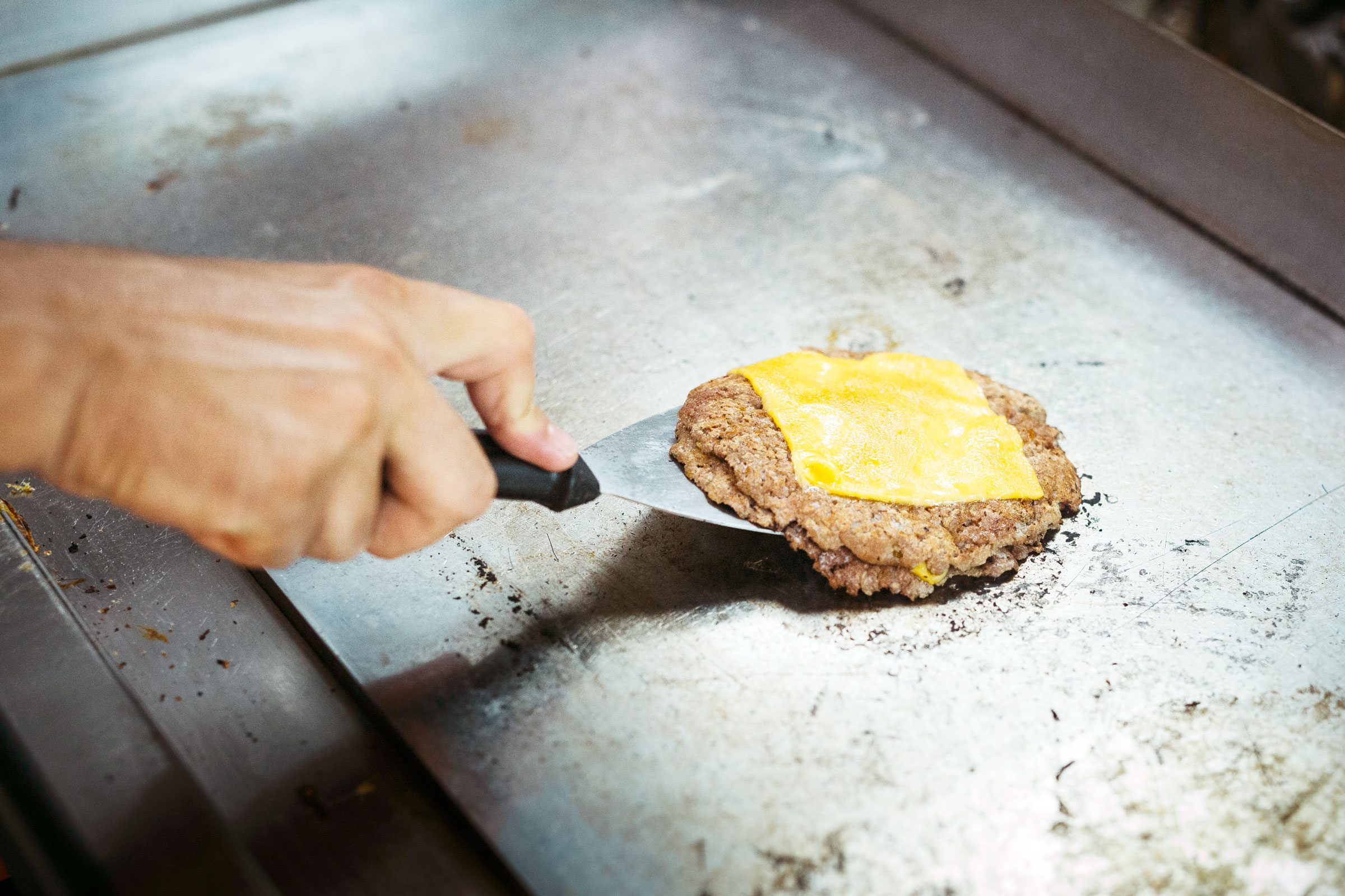 making fast food burger