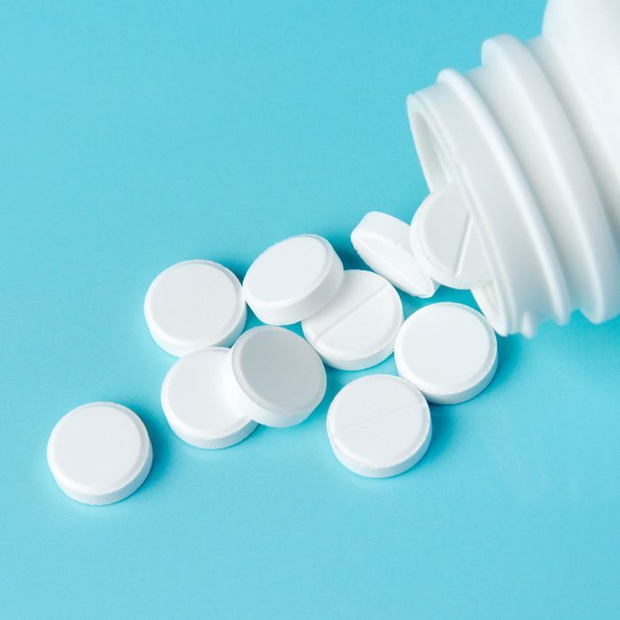 Rd Asprin Pills Gettyimages 1017920456 Jvedit E1682543549865