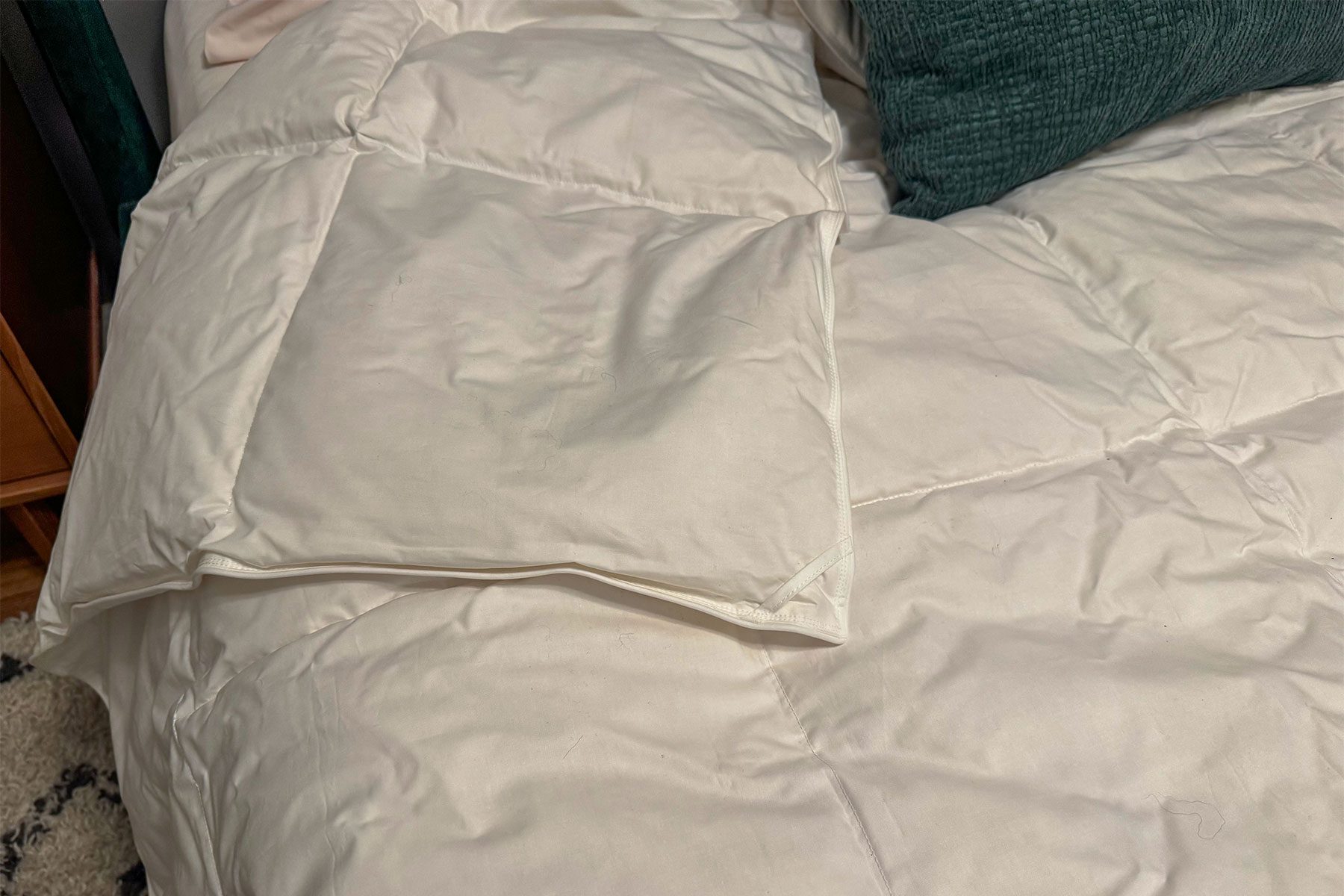 Lacrosse Premium Down Light Warmth Comforter