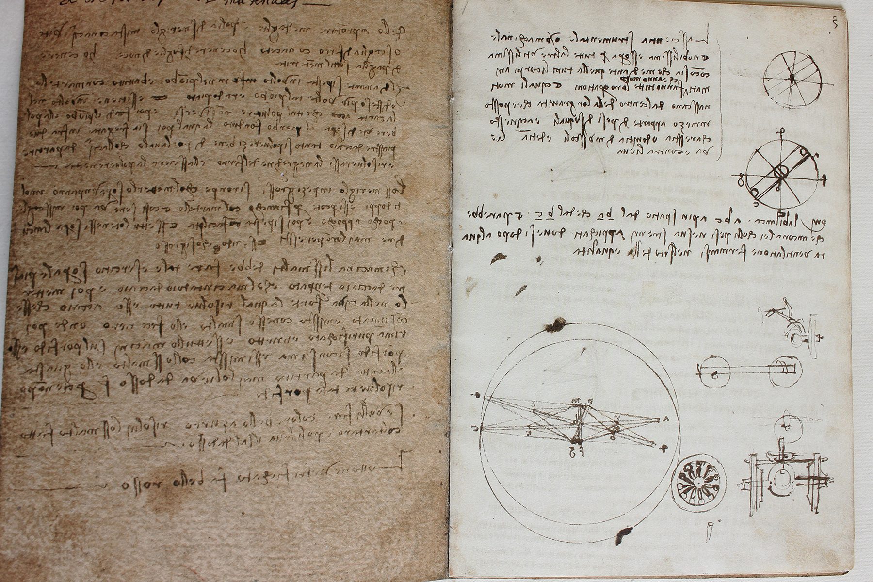 Codex Leicester By Leonardo Da Vinci Gettyimages 1153383677