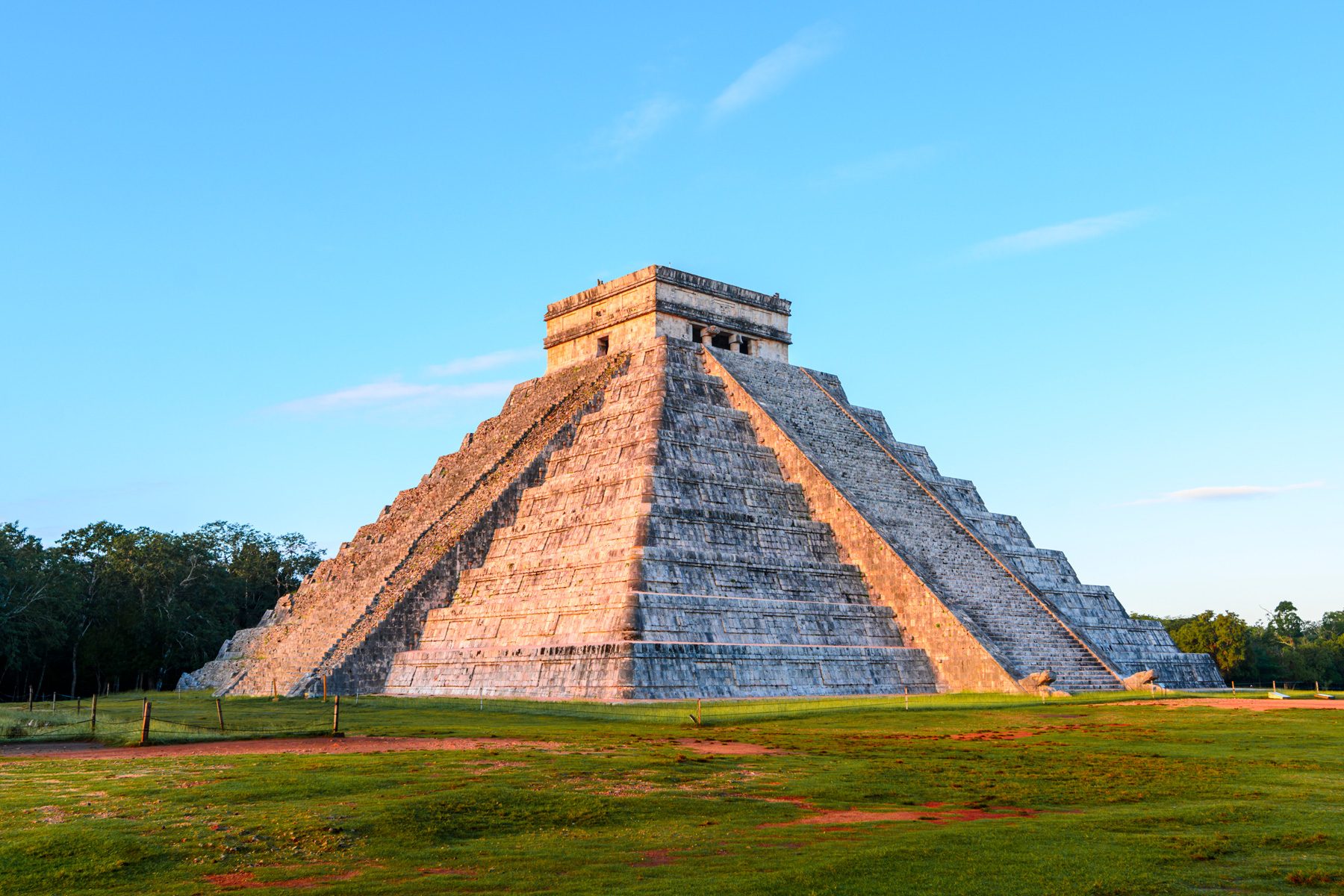 Chichén Itzá on the Yucatán peninsula, the Pyramid of Kukulkán (also known as El Castillo) is a pyramid with 365 steps