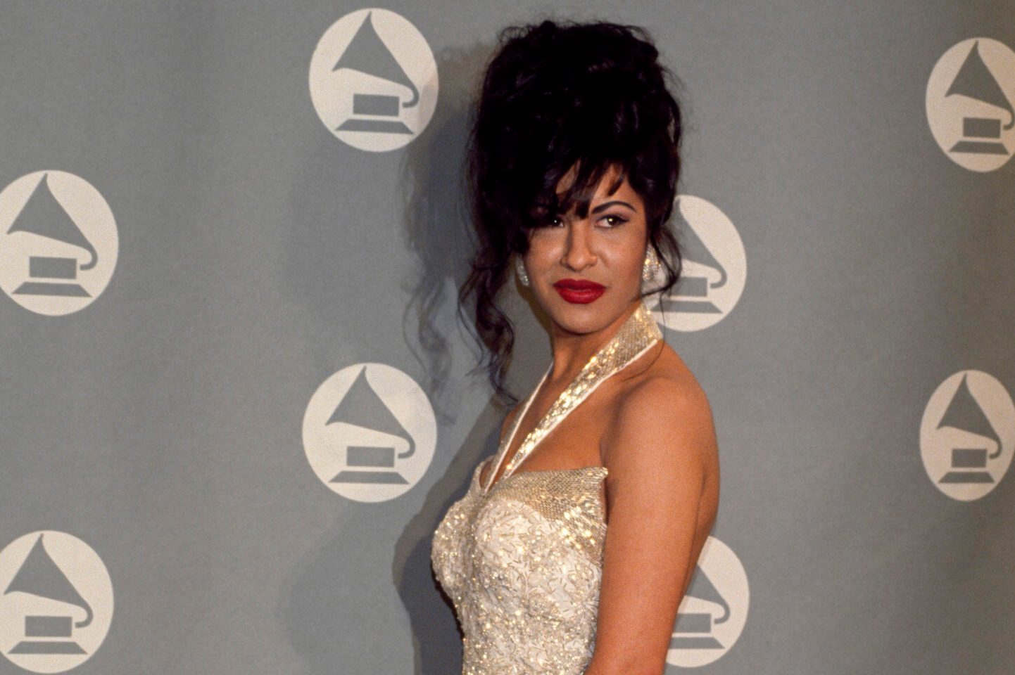 Selena Quintanilla Receives Grammy Award.