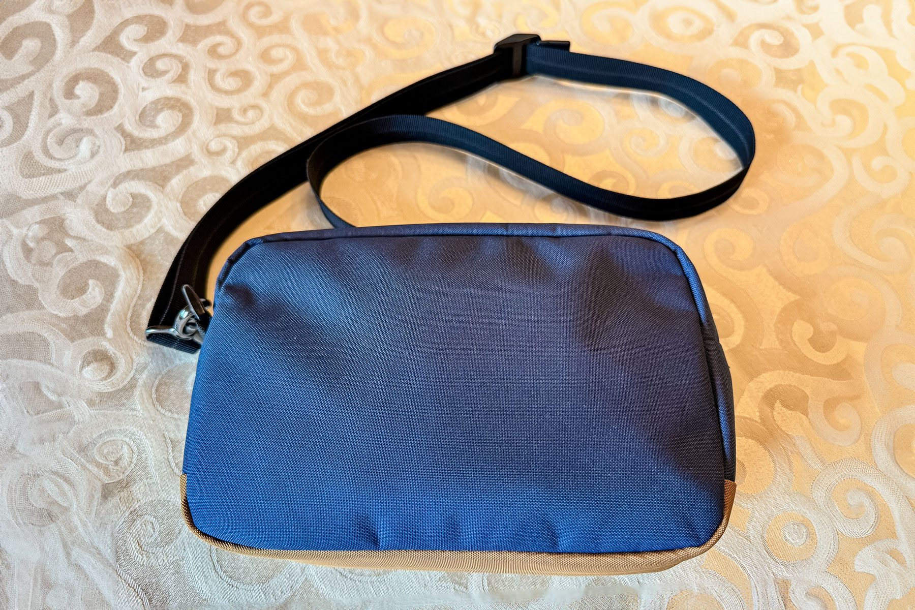 Pacsafe Crossbody