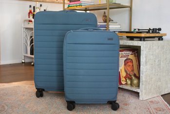 Rda24 Away Softside Suitcases Daria Smith 03 Ssedit