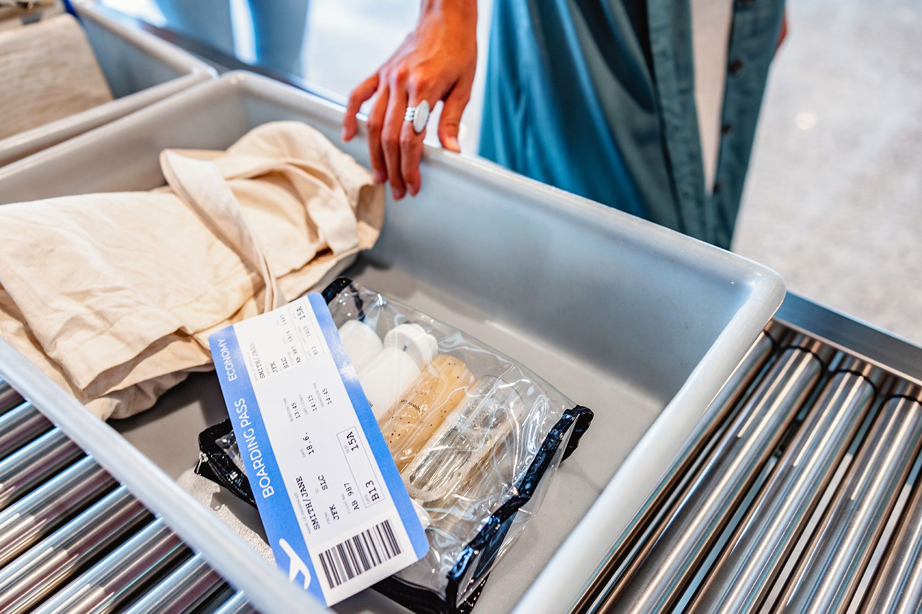 15 Items Over The Tsa Liquid Limit Allowed Through Security Gettyimages 1487505865