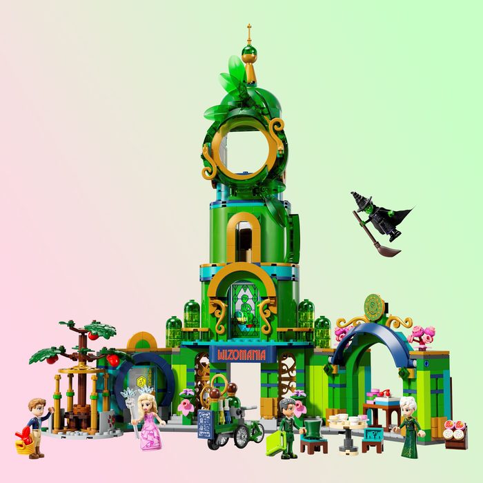 Welcome To Emerald City Lego Set