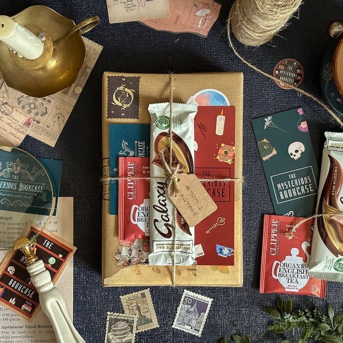 Blind Date With A Book Ecomm Via Mysteriousbookcase Etsy.com 