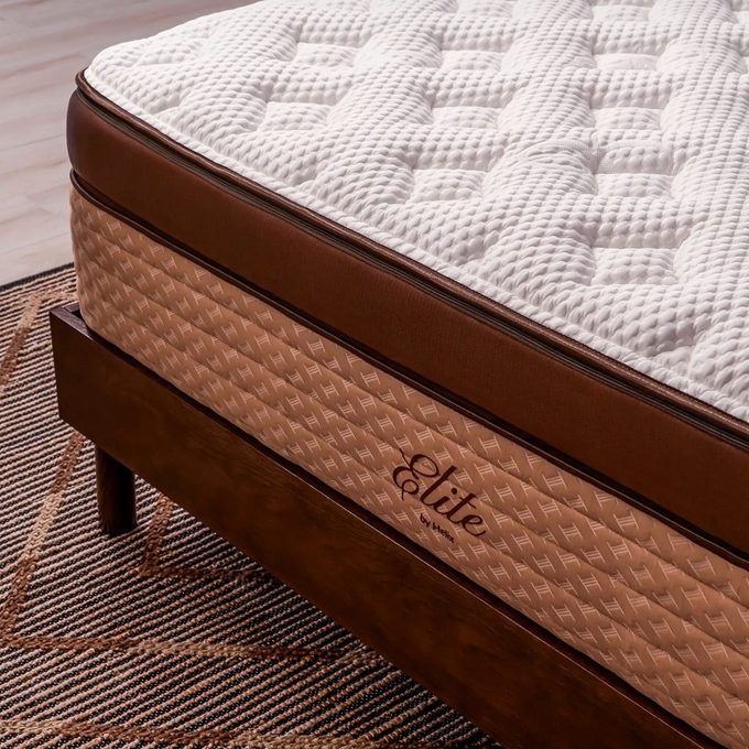 Helix Midnight Elite Mattress Ecomm Via Helixsleep.com 2 1