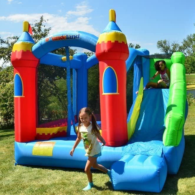 Bounceland Royal Palace Inflatable Bounce House Ecomm Via Amazon.com  E1669124008715