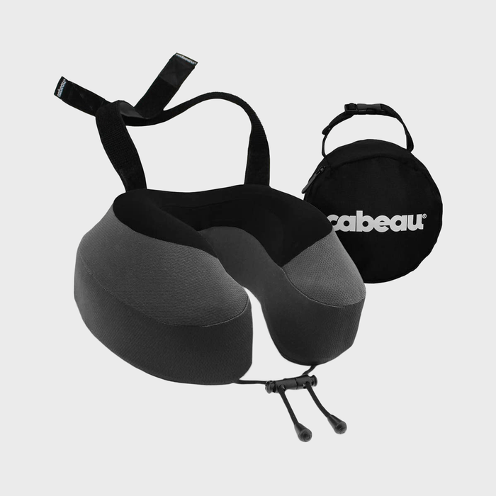 Cabeau Evolution Travel Pillow Ecomm Via Amazon.com 