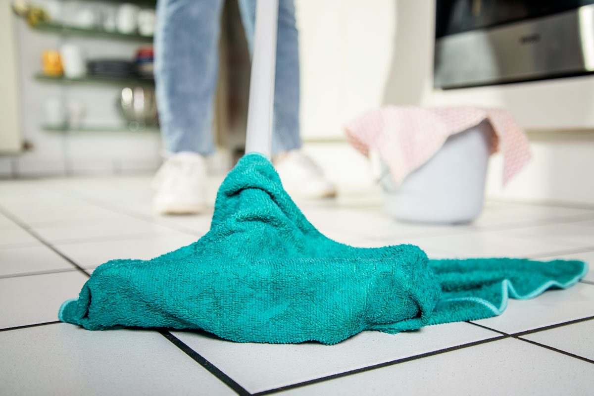 15 Old School Cleaning Tips We Should All Start Using Again 