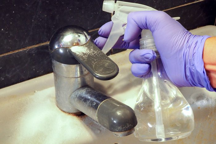 15 Old School Cleaning Tips We Should All Start Using Again