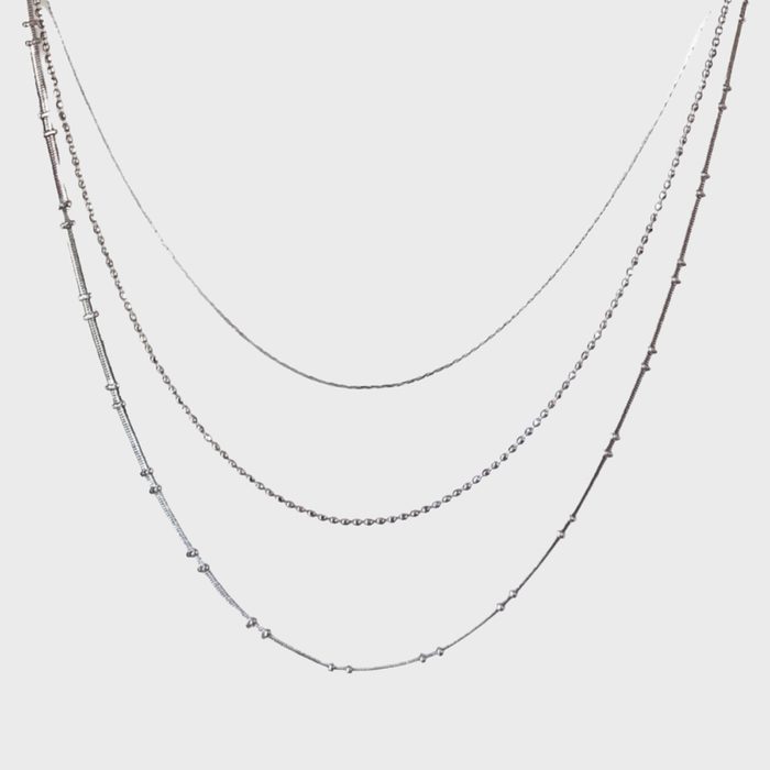 Minimalist Necklace Stack Via Shopnecklet.com