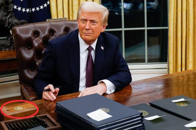 New Secret Button In The Oval Office